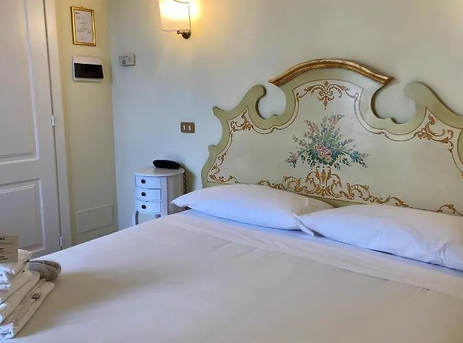 Sourire Hotel 3*