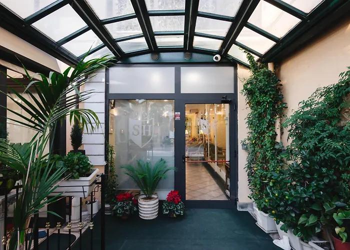 Sourire Hotel 3*