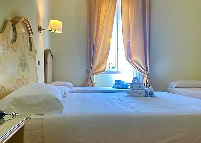 Hotel Sourire 3*
